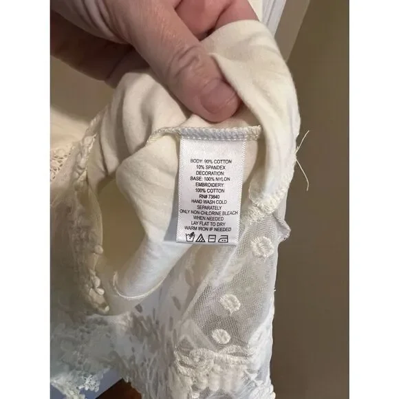 Kathleen Kirkwood Cream tank with lace bottom - Picture 4 of 5